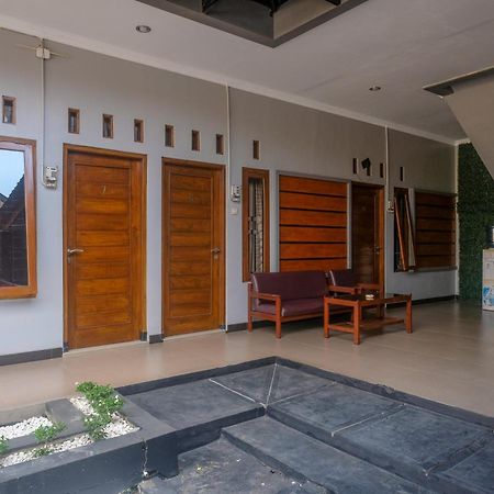 יוגיאקרטה Al Abror Homestay Mandala Krida Mitra Reddoorz מראה חיצוני תמונה