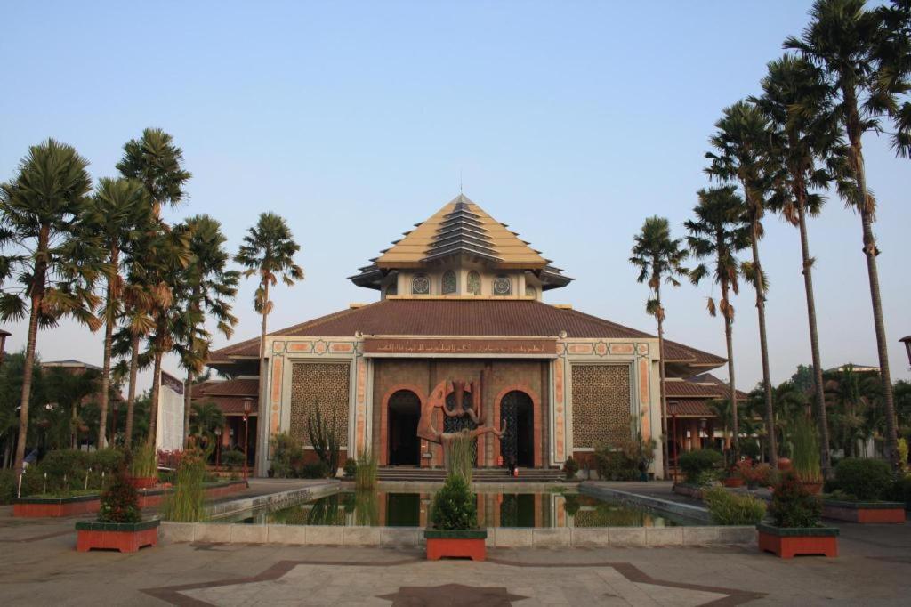 יוגיאקרטה Al Abror Homestay Mandala Krida Mitra Reddoorz מראה חיצוני תמונה