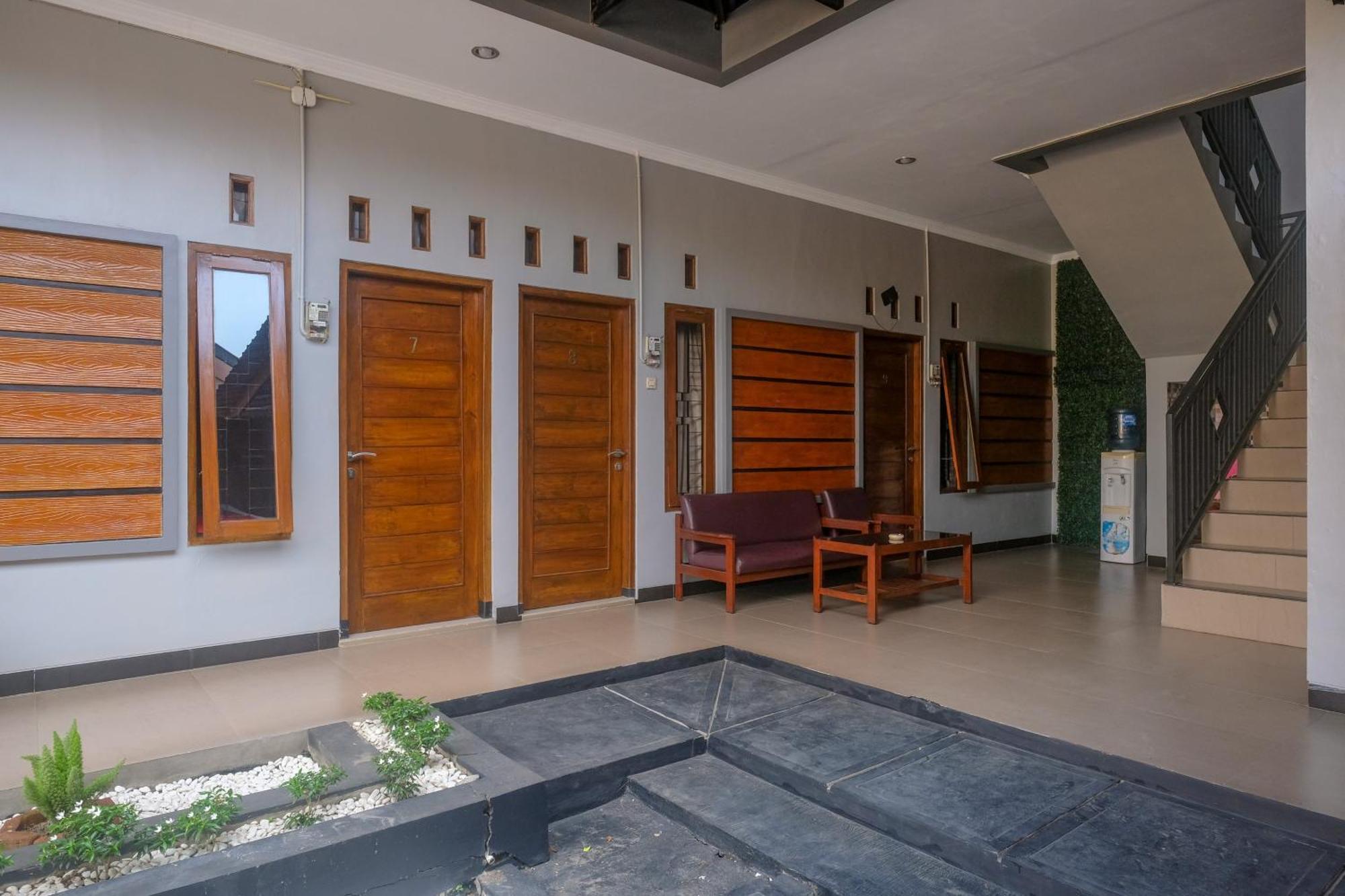 יוגיאקרטה Al Abror Homestay Mandala Krida Mitra Reddoorz מראה חיצוני תמונה