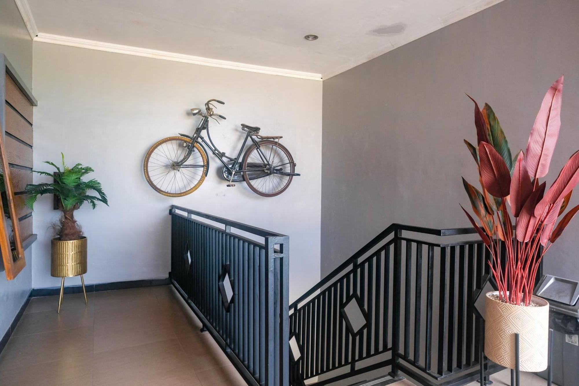יוגיאקרטה Al Abror Homestay Mandala Krida Mitra Reddoorz מראה חיצוני תמונה