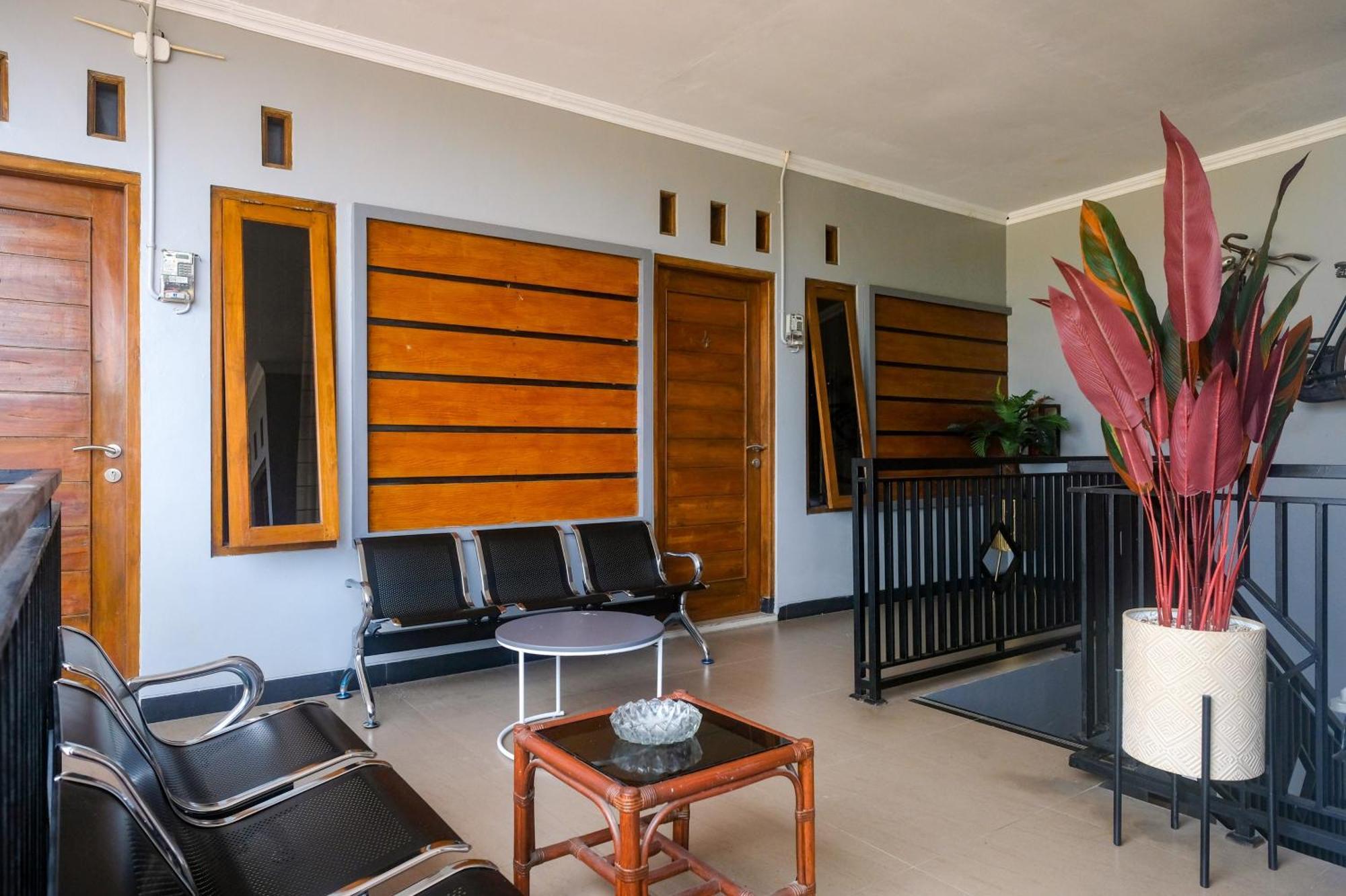 יוגיאקרטה Al Abror Homestay Mandala Krida Mitra Reddoorz מראה חיצוני תמונה