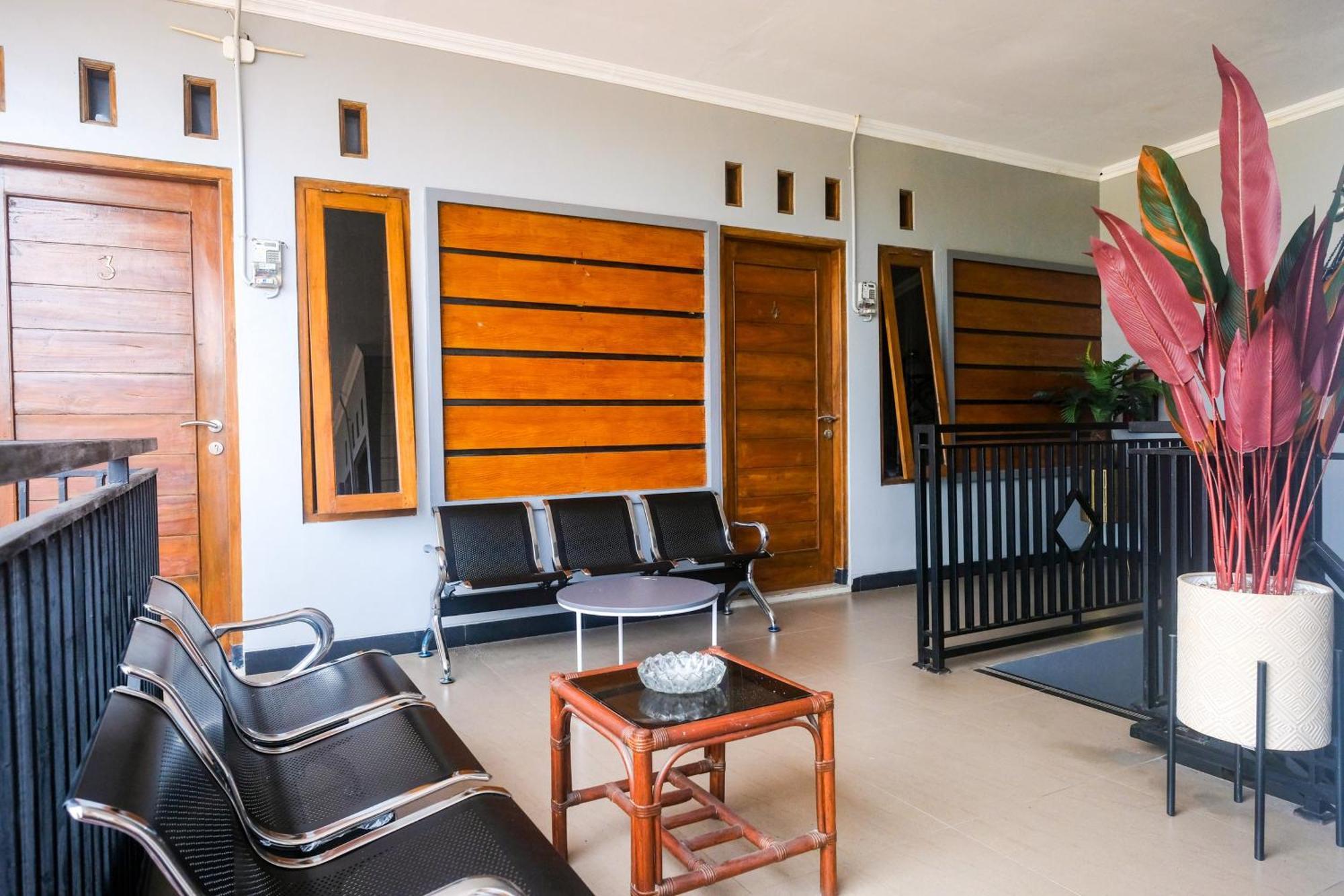 יוגיאקרטה Al Abror Homestay Mandala Krida Mitra Reddoorz מראה חיצוני תמונה