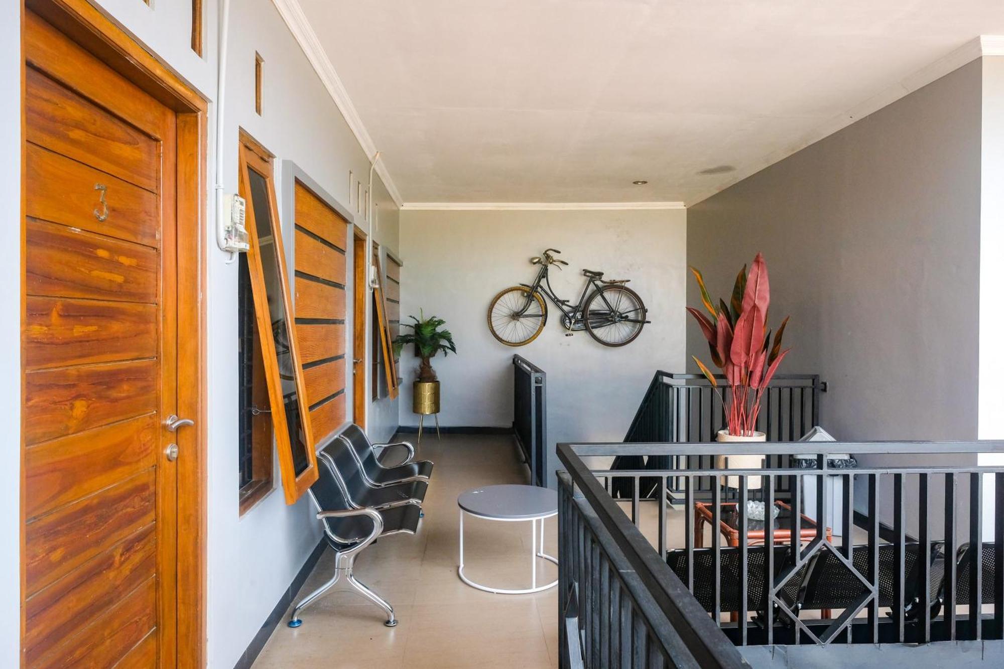 יוגיאקרטה Al Abror Homestay Mandala Krida Mitra Reddoorz מראה חיצוני תמונה