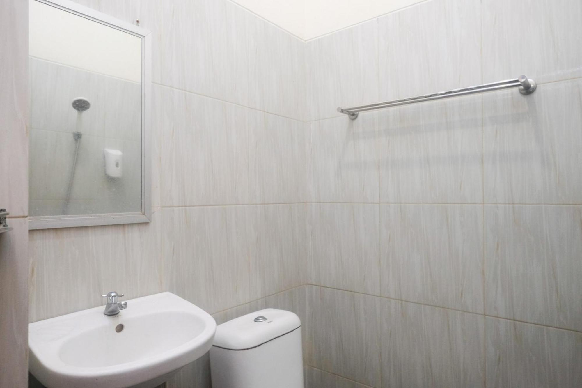 יוגיאקרטה Al Abror Homestay Mandala Krida Mitra Reddoorz מראה חיצוני תמונה